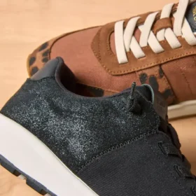 Women TRVL LITE Cabrillo Sneaker