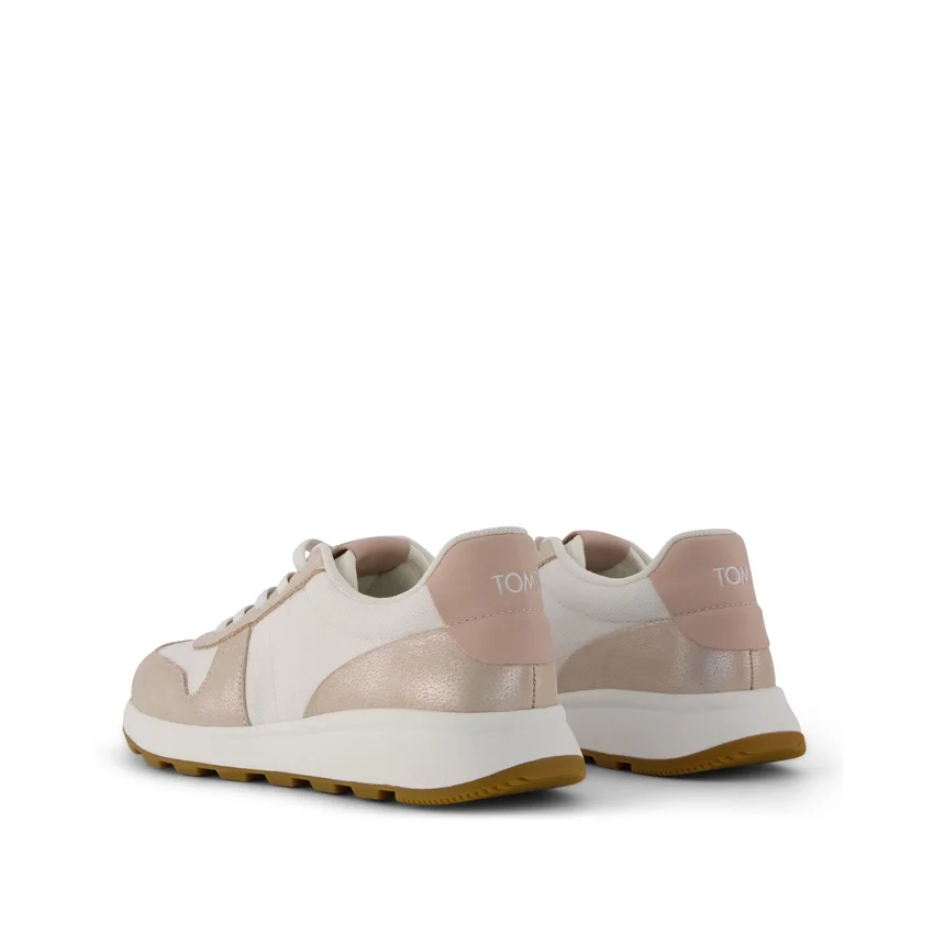Women TRVL LITE Retro Runner Sneaker Women TRVL LITE Retro Runner Sneaker