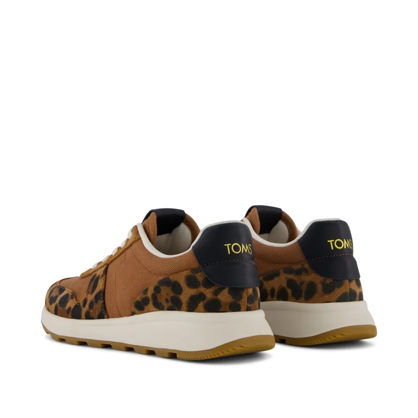 Women TRVL LITE Retro Runner Sneaker Women TRVL LITE Retro Runner Sneaker