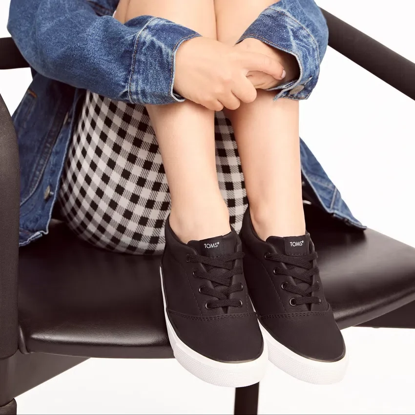 Youth Fenix Mid Kids Sneaker Youth Fenix Mid Kids Sneaker